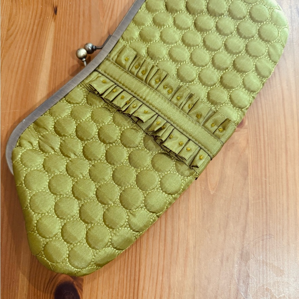 EUC Olive Green Quilted Clutch Liz Claiborne purse with chain strap